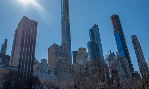 Khu vực này nằm ở phía Nam công viên Trung tâm ở New York với loạt các tòa nhà chọc trời sang chảnh nằm giữa đường số 57 và đường số 59, kéo từ đại lộ số 2 tới đại lộ số 8.