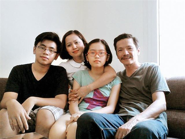 Nghệ sĩ Trung Anh có một cậu con trai tên Tiến Việt đang du học. Ảnh: Vietnamnet