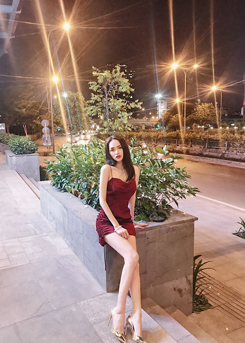 Hình thể mảnh mai của Hương Giang Idol từng gây ra những ý kiến trái chiều.