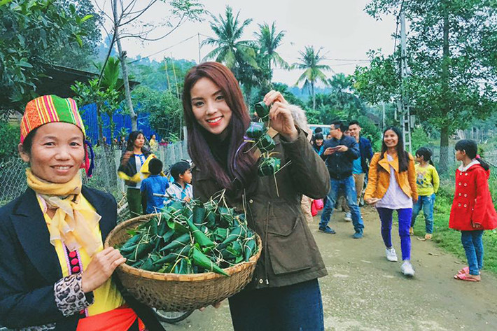 Nhiều người hâm mộ cho rằng hình ảnh Kỳ Duyên giản dị, gần gũi đẹp hơn rất nhiều so với những bức ảnh lộng lẫy. (Ảnh: FBNV)