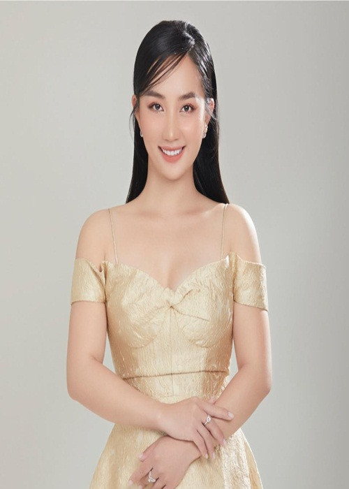 Vợ chồng Lê Dương Bảo Lâm sở hữu khối tài sản không nhỏ. Gần đây, trợ lý của Bảo Lâm khoe vợ chồng nam diễn viên có 7 miếng đất. Lê Dương Bảo Lâm từng cho biết, anh giàu lên nhờ livestream bán hàng.
