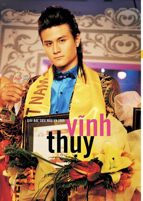 Theo Pháp Luật TPHCM, năm 2007, khi 183 Club sang Việt Nam biểu diễn, ông bầu của nhóm nhạc Đài Loan này muốn đào tạo Vĩnh Thụy thành ngôi sao bởi thấy anh sở hữu vẻ ngoài điển trai, chiều cao 1m85. Tuy nhiên, Vĩnh Thụy từ chối vì không hứng thú với nghề. Đến năm 2009, anh đoạt giải bạc cuộc thi Siêu mẫu Việt Nam. Ảnh: FBNV.