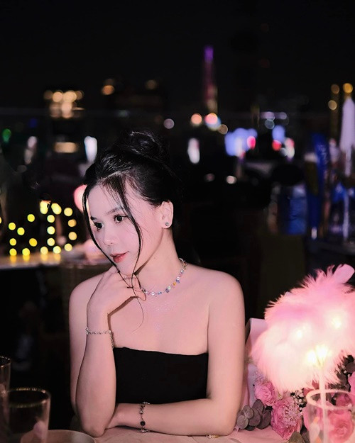 Đoàn Trinh hiện là chuyên viên trang điểm. Ảnh: FBNV.