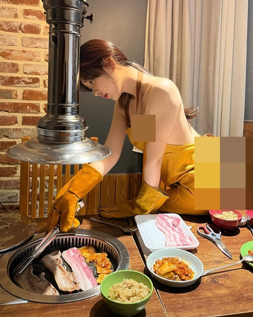 Chân dài sinh năm 1991 được xem là một trong những mẫu nữ nóng bỏng nhất xứ Hàn.