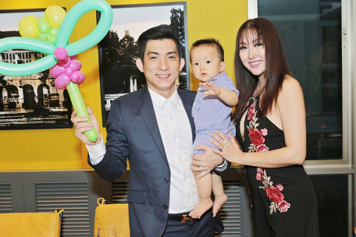 Năm 2014, Phi Thanh Vân đăng ký kết hôn với Bảo Duy. Sau 3 năm mặn nồng, cả hai đường ai nấy đi, Phi Thanh Vân một mình nuôi con trai Tấn Đức. Sau ly hôn, cô có bạn trai mới nhưng hiện tại hai người cũng đã chia tay. Ảnh: Người đưa tin