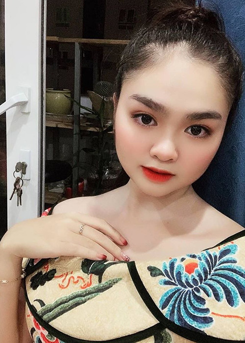 Giọng ca sinh năm 2002 sở hữu gương mặt xinh đẹp, ngày càng ra dáng thiếu nữ.