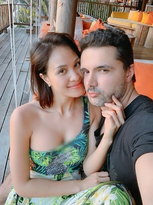 MC Phương Mai và Marcin Miller tổ chức đám cưới vào tháng 6/2019. Tháng 2/2020, cả hai đăng ký kết hôn tại Việt Nam. Ảnh: Người Đưa Tin.