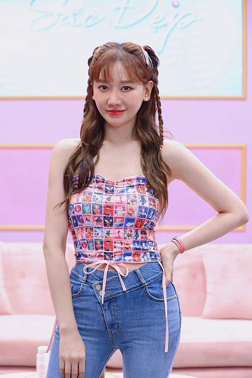 Hari Won ngày càng trẻ đẹp sau khi lập gia đình.
