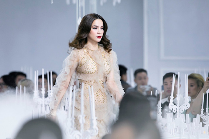 Hồ Ngọc Hà, Lan Khuê, Mai Phương Thúy đều xuất hiện trong show diễn. Ảnh: Lifestyle