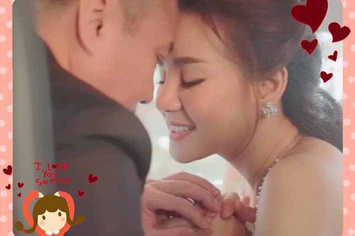 Xuất hiện bên ông xã đại gia, giọng ca “Đồng xanh” không giấu được niềm hạnh phúc qua nụ cười đầy rạng rỡ. Ảnh: FBNV