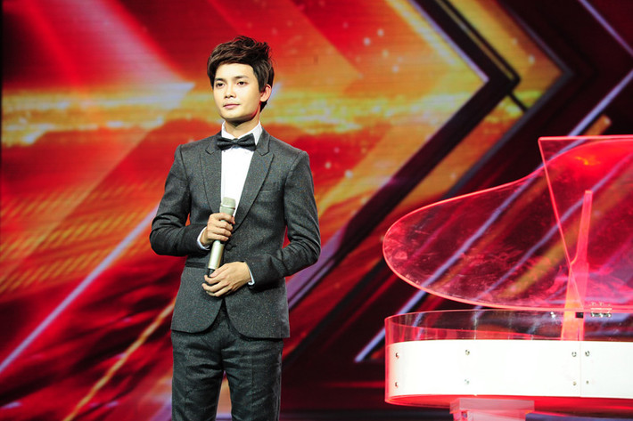 Tối 15/5, tập 3 vòng Tranh đấu The X-Factor 2016 đã diễn ra với cuộc tranh tài của các thí sinh hạng mục đơn nam. Thí sinh gây ấn tượng nhất đêm thi là Tuấn Phương.