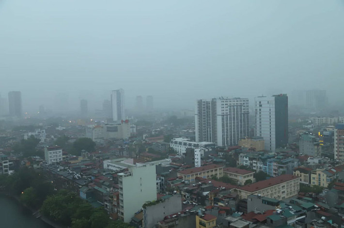 Theo các chuyên gia khí tượng thủy văn cảnh báo, do biến đổi khí hậu, nên những năm qua thời tiết có nhiều diễn biến bất thường.(Ảnh VNN)