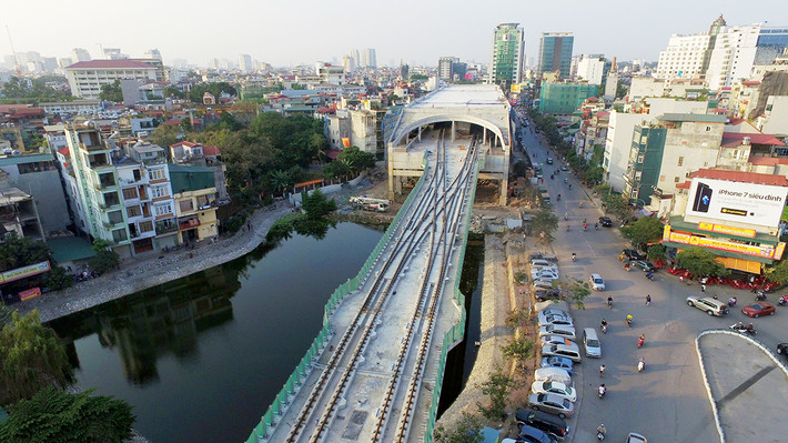 Dự án đường sắt đô thị Cát Linh - Hà Đông, do Bộ Giao thông Vận tải (GTVT) làm chủ đầu tư, được xây dựng bằng nguồn vốn tài trợ từ chính phủ Trung Quốc theo Hiệp định khung ký ngày 30-5-2008 giữa Chính phủ Việt Nam và chính phủ Trung Quốc. Đây là một trong những dự án để lại nhiều tai tiếng nhất trong hơn chục năm qua.