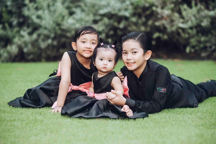 Con trai Khánh Thi từng đoạt Huy chương Vàng Syllabus World Championship 2023, Huy chương Bạc tại Liên hoan Các ngôi sao khiêu vũ, thể thao Đà Lạt năm 2019. Ảnh: FB Khánh Thi Phan Hiển.