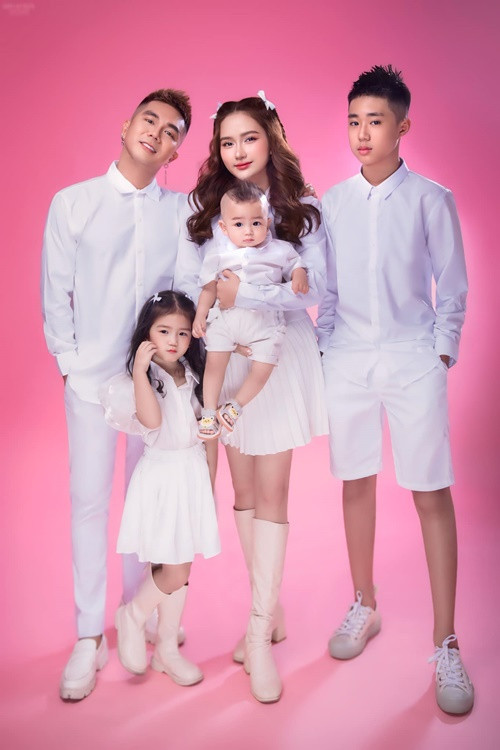 Huỳnh Như yêu thương con trai riêng của Khánh Đơn như con ruột.