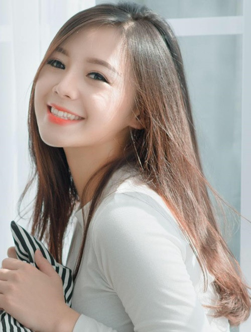 Quỳnh Kool dần chấp nhận thực tế. Cô luôn cố gắng làm việc cật lực để giúp gia đình trả nợ.