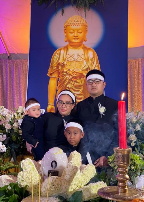 Con gái Phi Nhung sinh con thứ hai hồi tháng 1/2021 vì vậy, Phi Nhung chưa kịp gặp mặt cháu ngoại thứ hai. Ảnh: Công lý và xã hội