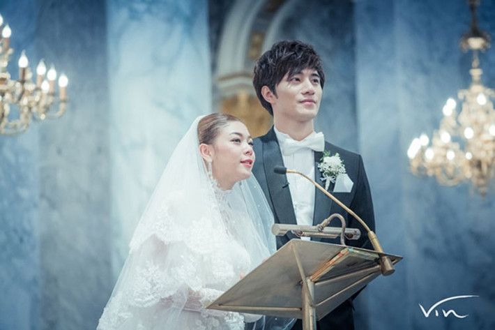 Vào cuối năm 2015, Gubgib tuyên bố kết hôn và lên kế hoạch làm đám cưới khi cô mang bầu 11 tuần tuổi với nam diễn viên của “Tình yêu không có lỗi 2”. (Ảnh: Edidol)