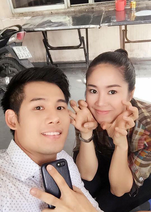Lê Phương cũng rất thân thiết với bạn diễn Thanh Thức sau mỗi cảnh quay phim "Gạo nếp gạo tẻ".