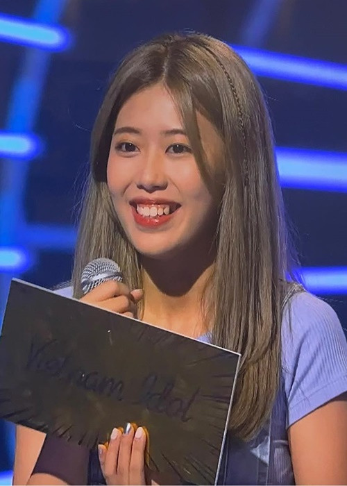 Trong tập 1 Vietnam Idol 2023 vừa lên sóng, PiaLinh thể hiện ca khúc Chân ái với phần bản rap tự viết bằng tiếng Anh. Ảnh: Dân Việt.
