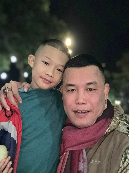Ngoài Hân Huyền, Hiệp Gà còn có một cậu con trai tên Dương Đông Hải. Cậu nhóc là con của Hiệp Gà với vợ cũ thứ 3 - Diệu Thúy. Ảnh: FBNV.