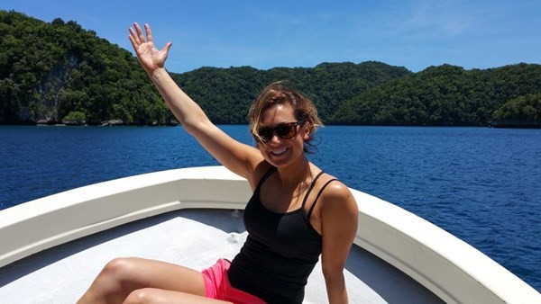 Ginger Zee đang thực hiện một chuyến du lịch vòng quanh thế giới, giới thiệu những điểm đến thú vị trên toàn cầu tới khán giả nước Mỹ. Điểm đến lúc này của cô là Việt Nam, trong đó có vịnh Hạ Long và hang Sơn Đoòng, Quảng Bình.