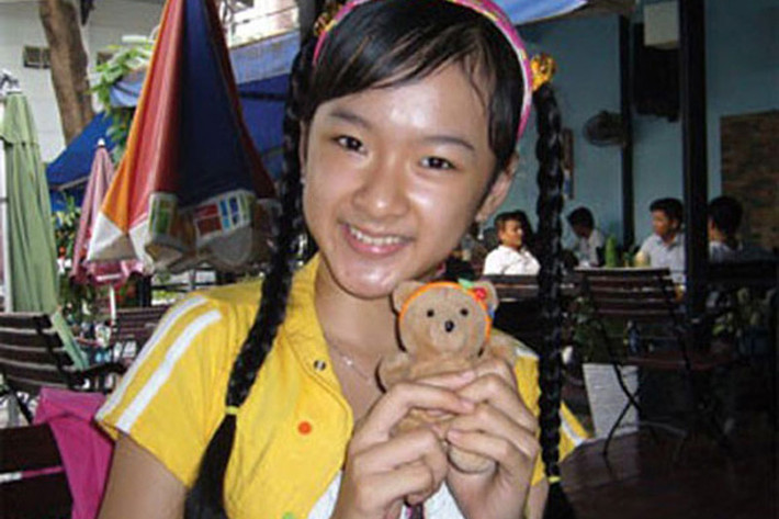 Về kinh nghiệm diễn xuất, Ninh Dương Lan Ngọc - Angela Phương Trinh có thể nói ngang tài ngang sức. Với Angela Phương Trinh, cô có vai diễn đầu tay trong “Kính vạn hoa” lúc lên 7 tuổi. Ảnh: Zing
