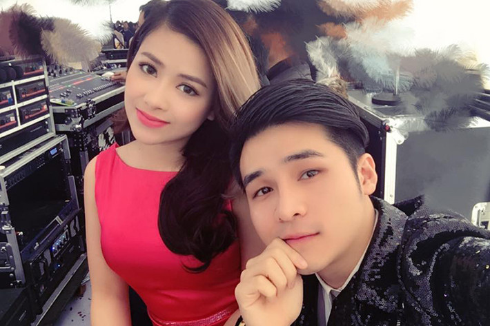 Khi được hỏi về dự định cho một đám cưới trong tương lai, Hà Anh và Hoàng Yến cho hay cả hai xác định sẽ tiếp tục yêu nhau vài năm nữa trước khi tính đến chuyện hôn nhân bởi còn muốn phấn đấu cho sự nghiệp riêng. Ảnh: FBNV