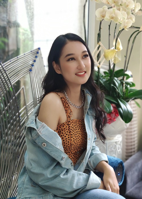 Thí sinh Miss World Vietnam 2022 ngày càng mặc trẻ trung, sành điệu. Ảnh: FBNV
