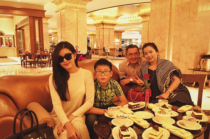 Nàng á hậu xinh đẹp từng cùng gia đình đến Dubai để nghỉ dưỡng.