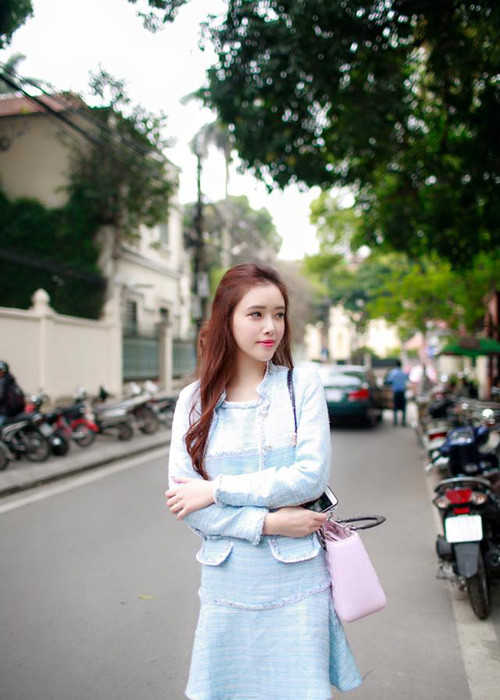 Với việc kinh doanh khá mát tay, em gái Mai Phương Thúy có cuộc sống sung túc.