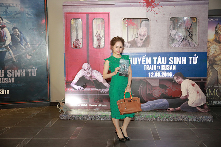 MC Bạch Lan Phương cũng rất hứng thú với bộ phim “Chuyến tàu sinh tử”.