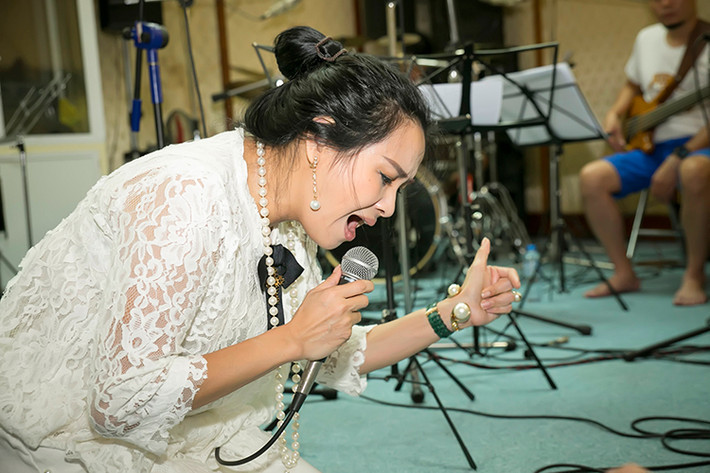 Cùng với Tùng Dương, diva Thanh Lam là một trong ba giọng ca chính của đêm nhạc “Tuổi thơ tôi Hà Nội”.