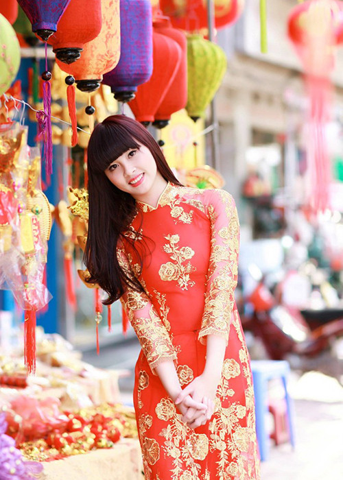 Vóc dáng gợi cảm, làn da đẹp và chiều cao khá chuẩn là những thế mạnh của Thùy Trang. Tuy nhiên, người đẹp đến từ Hòa Bình chưa thực sự ghi điểm ở nụ cười. (Ảnh: Zing)