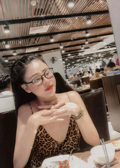 Lương Thu Trang hiện là bà mẹ một con.