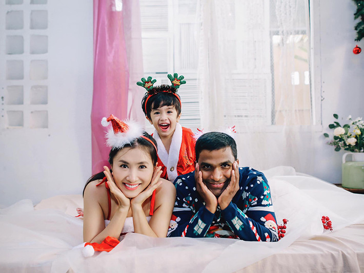 Trong lần hiếm hoi chia sẻ về ông xã người Ấn Độ, Nguyệt Ánh cho biết, nửa kia chăm sóc con và làm việc nhà rất thành thạo.