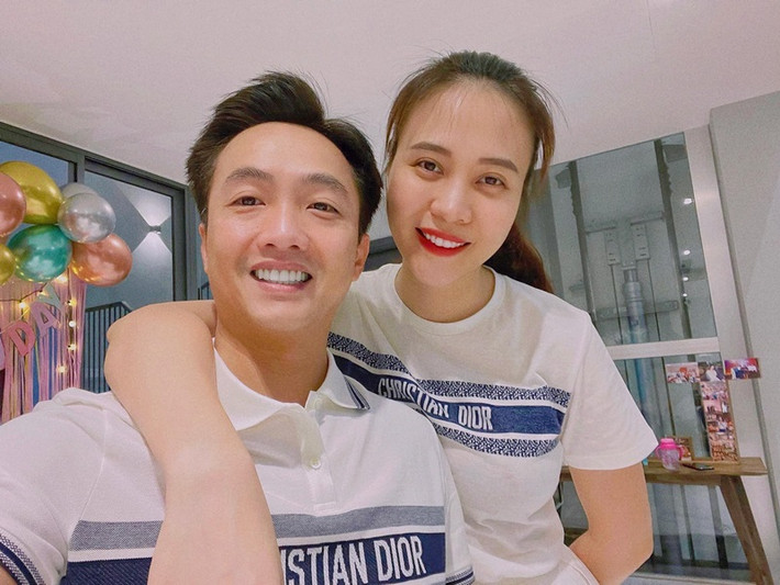 Cường Đô la thường xuyên diện đồ đôi trẻ trung cùng Đàm Thu Trang.
