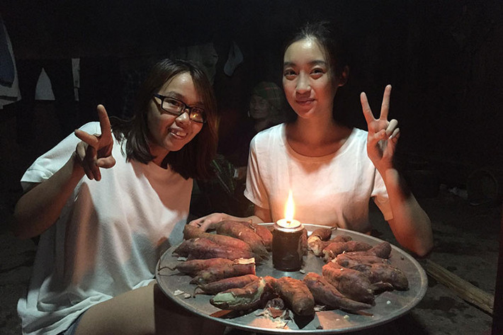 "Sinh nhật đáng nhớ trên độ cao hơn 2000 mét", Đỗ Mỹ Linh chia sẻ.