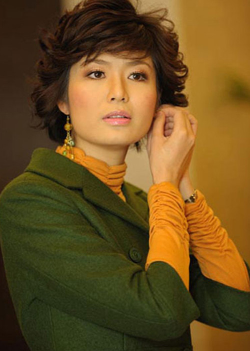 Năm 2012, Hoa hậu Thu Thủy trở thành tâm điểm của dư luận bởi lùm xùm quỵt tiền quần áo. Cụ thể, tháng 4/2012, một trang web đăng tải thông tin một chủ cửa hàng thời trang ở Hà Nội đã gửi đơn tố cáo Thu Thủy xù nợ 32 triệu đồng. Ảnh: Công Lý