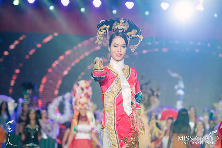 Hoi Lam Law chính là đại diện của Hong Kong tại cuộc thi Miss Grand International 2017- Hoa hậu Hòa bình Thế giới 2017. Ảnh: Hoa hậu Hòa bình Thế giới 2017