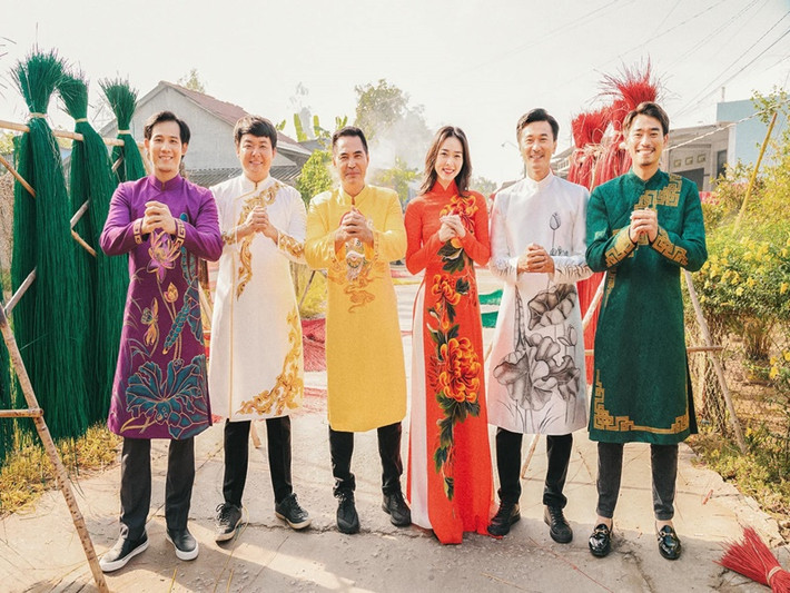 Bà mẹ một con chụp bộ ảnh áo dài cùng dàn nam diễn viên phim "Lật mặt 6".
