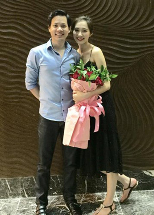 Là một trong những cặp tình nhân đẹp nhất Vbiz mùa Valentine 2017, Hoa hậu Thu Thảo - doanh nhân Trung Tín rất xứng đôi. Trong khi Thu Thảo xinh đẹp, dịu hiền thì Trung Tín điển trai, giàu có và giỏi giang. (Ảnh: Thể thao văn hóa)