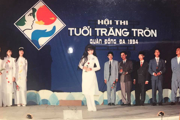 Sau khi đạt giải nhất ở trường, Mai Thu Huyền tiếp tục được các thầy cô cử đi thi ở cấp quận. (Ảnh: FBNV)