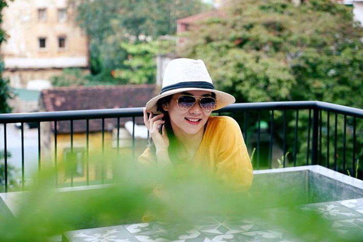 Ở tuổi 33 và đã làm mẹ nhưng BTV Khánh Trang vẫn giữ được vẻ trẻ trung, xinh đẹp. (Ảnh: FBNV)