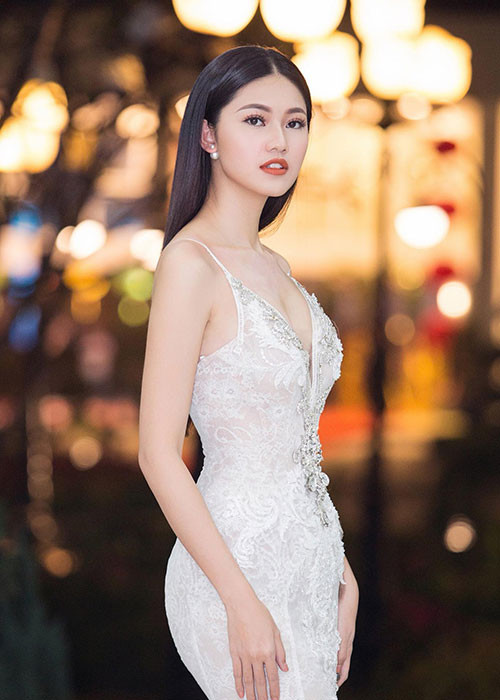 Mới đây, một số chuyên trang sắc đẹp úp mở Á hậu Ngô Thanh Thanh Tú sẽ đại diện Việt Nam tham gia cuộc thi Miss International 2018 (Hoa hậu Quốc tế).