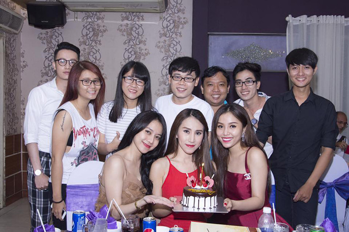 Nhóm Mây Trắng phiên bản mới gồm 3 thành viên: Ngọc Châu, Ngọc Trâm và Bảo Ngọc. (Ảnh: Facebook Ngọc Châu)