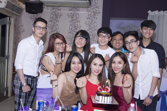Trong khi Ngọc Châu là thành viên tham gia Mây Trắng khi nhóm được thành lập vào ngày 1/6/2000 thì Ngọc Trâm và Bảo Ngọc được kết nạp vào năm 2015. (Ảnh: Facebook Ngọc Châu)