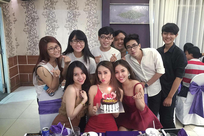 Còn nhớ, giữa năm 2013, Mây Trắng ngừng hoạt động sau 13 năm. Năm 2015, nhóm trở lại với phiên bản mới. (Ảnh: Facebook Ngọc Châu)