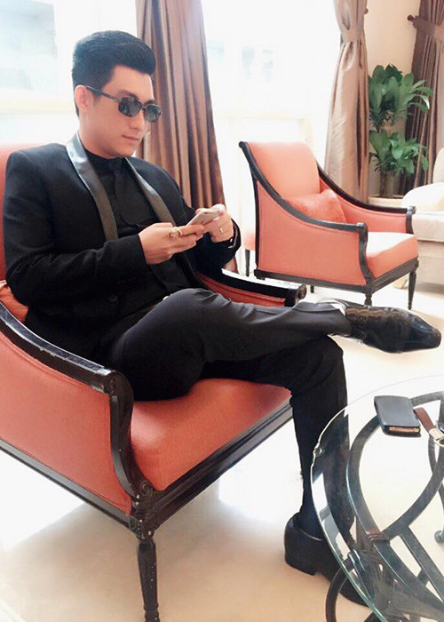 Về phía Bảo Duy, thay vì những chia sẻ liên quan đến vợ cũ, anh khoe cuộc sống độc thân vui vẻ. (Ảnh: FBNV)