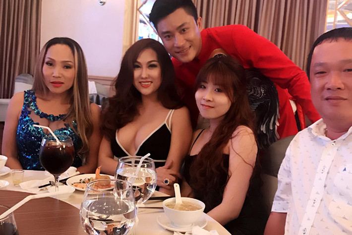 Sau lùm xùm với chồng cũ, Phi Thanh Vân thường xuyên tham gia các sự kiện và vui vẻ tận hưởng cuộc sống của một bà mẹ đơn thân. (Ảnh: FBNV)